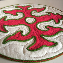 羊毛フェルト　チェアマット（ピンク＆ホワイト） 3枚目の画像