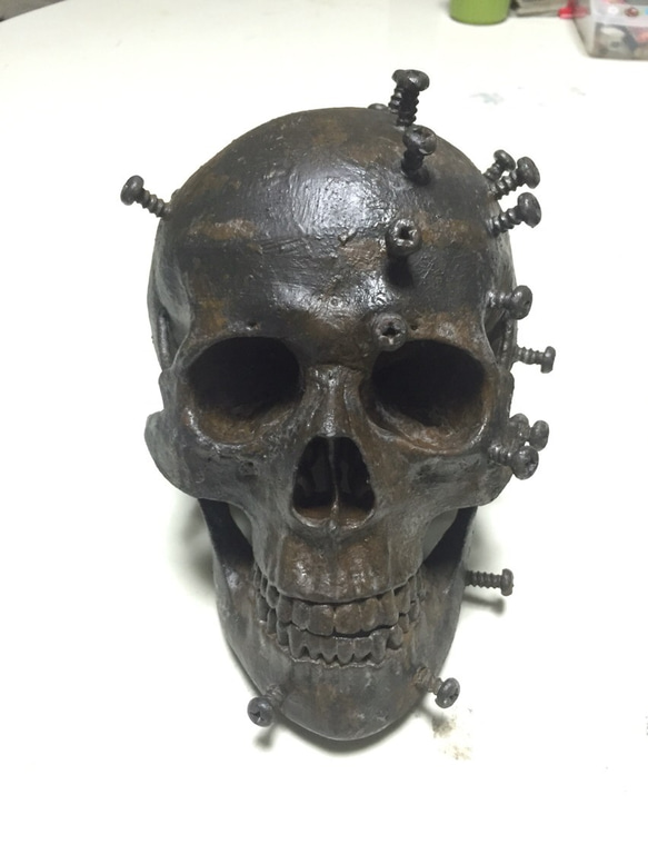 黒髑髏　髑髏　骸骨　根付け　刀傷　ドクロ 髑髏根付(どくろねづけ）劣化骨風 彫刻 キタニ浮世絵造形屋 通販