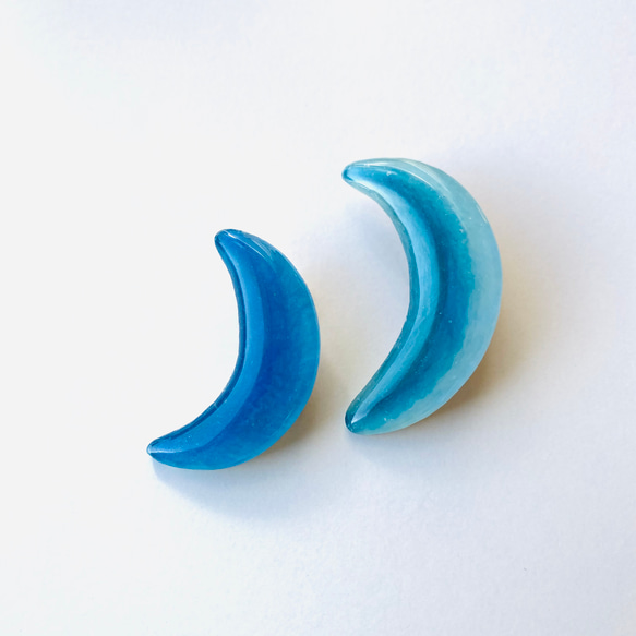 青い三日月のブローチ2つセット ブローチ Hinoki 通販 11291762