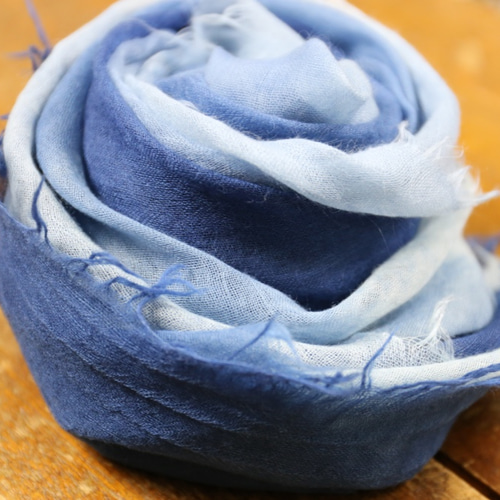 新品タグ付 Hosokawa カシミヤストール 藍染め 細川毛織 グラデーション 本藍染めカシミヤストール（グラデーション） HK11-0002-1 ストール