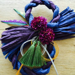お正月用ミニしめ飾り 紺×紫 2枚目の画像