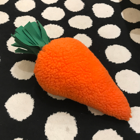 RABBIT LULU  金呵睏  紅蘿蔔 胡蘿蔔  午安枕 第3張的照片