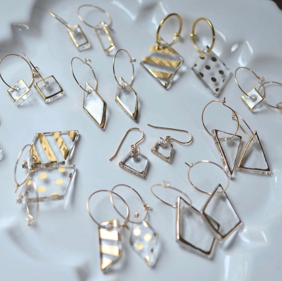 《※受注制作品》gold&clear（diamond◇asymmetry）14kgf フープピアス 8枚目の画像