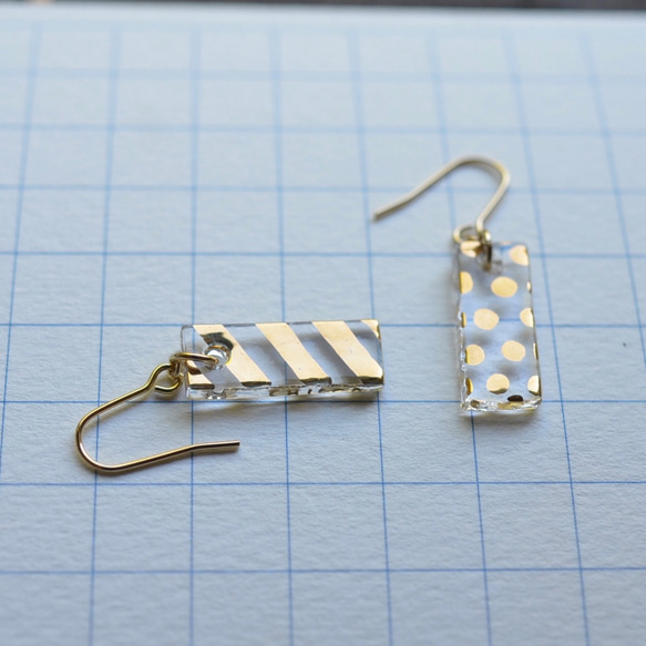 《※定製商品》Hook earrings gold&amp;clear(long dots strip） 第3張的照片