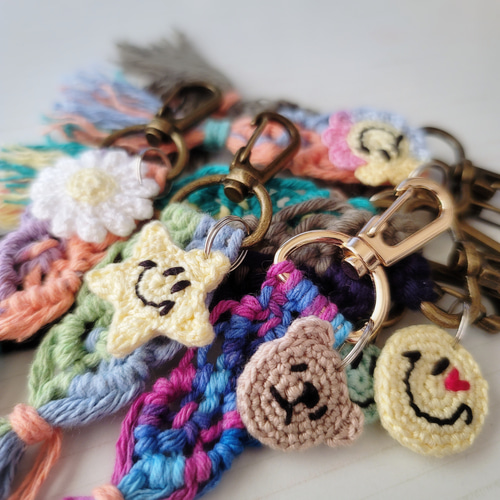 SALE( * ॑꒳ ॑*)♡】大人気◇Mix編み【マクラメキーホルダー】◇ニコ