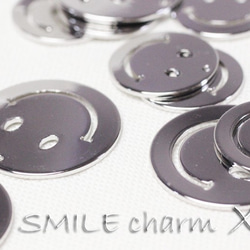 20mm【4個】SMILE＊にこちゃんチャーム-Ｋ29（XL）《銀色》 1枚目の画像