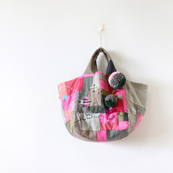 絨球立方手提袋“ Pink＆Khaki” 第1張的照片