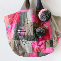絨球立方手提袋“ Pink＆Khaki” 第3張的照片