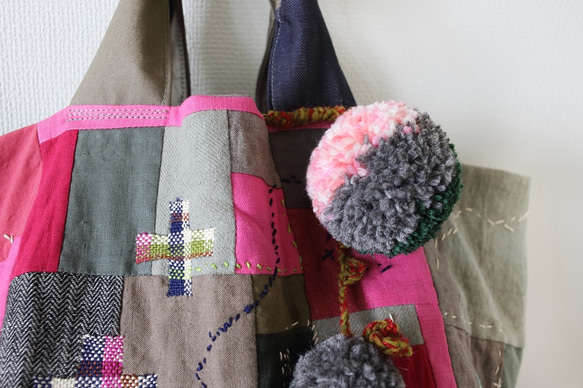 絨球立方手提袋“ Pink＆Khaki” 第8張的照片