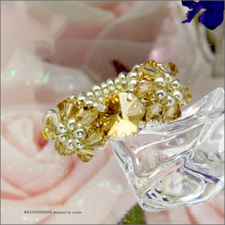 琥珀色の花りぼん【ヴィンテージスワロフスキー花状リボンビーズリング】《ビーズアクセサリー》 10枚目の画像