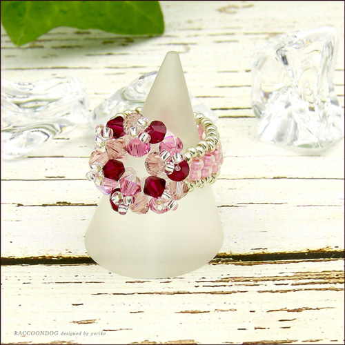 スワロフスキー小さなお花のリースリング《ビーズアクセサリー