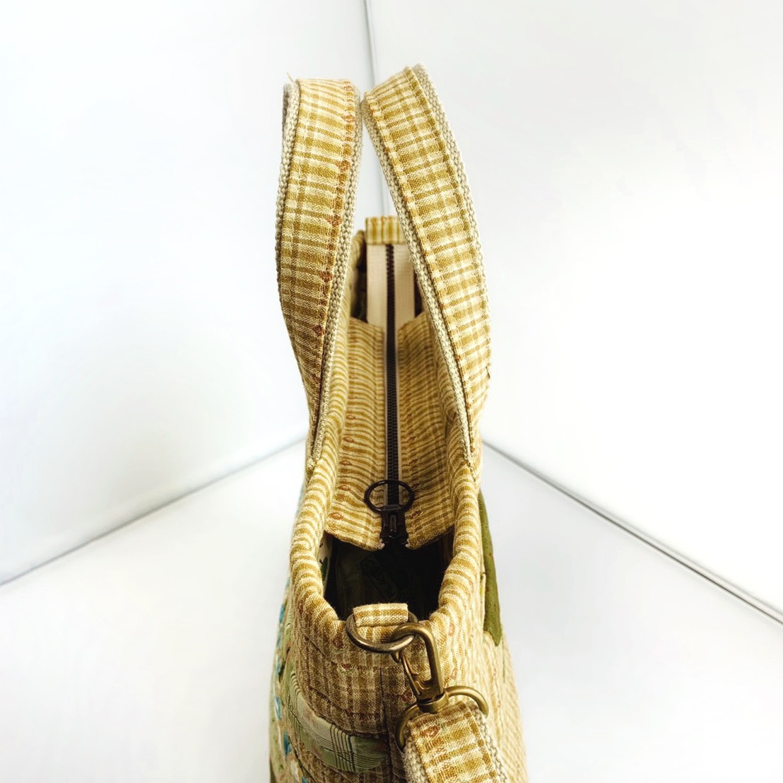 【Creema限定】アップリケと刺繍のフラワー☆2wayトートバッグ