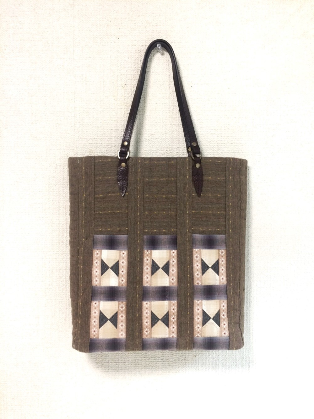 リボンモチーフのパッチワークトート