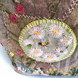 野の花刺繍のトートバッグ 4枚目の画像