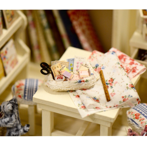 ドールハウス 手芸屋さん2号店 「Baby pink」 立体・オブジェ 小川 佳