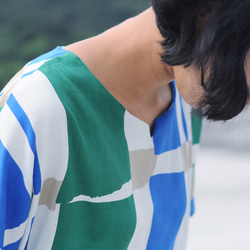 1983ER X 比肩-綠藍幾何日本薄棉料/弧形裙襬連袖洋裝 第3張的照片