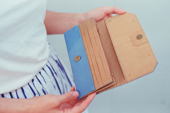 カラーチャットシリーズ　厚手帆布　洗えるクラフト紙長財布-シーブルー 7枚目の画像