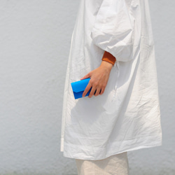 亮寶藍/藍色 帆布包 紙小包-超輕/錢包/可水洗 無動物成分/天然纖維材質 手工製作 第2張的照片