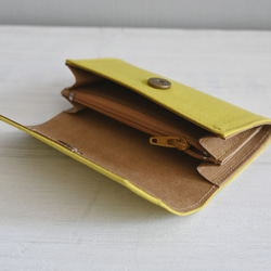 ライムイエローのキャンバス紙バッグ - 超軽量財布、洗濯可能、動物不使用、天然繊維素材、手作りカードホルダー 3枚目の画像
