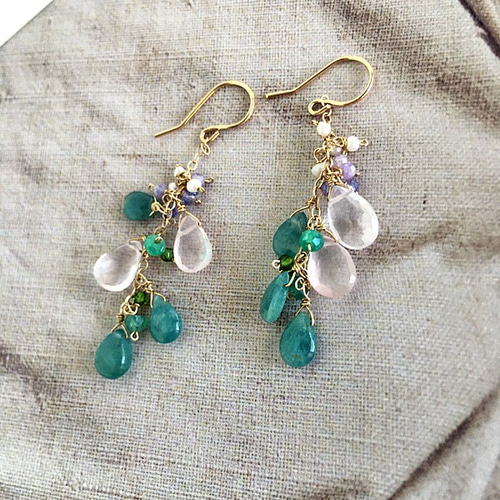 グランディディエライトとローズクォーツのタッセルピアス 14KGF