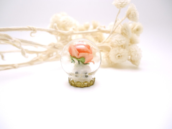 MNII○白精靈的玫瑰花○模型○玻璃球擺飾 第1張的照片