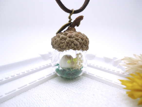 MNII○松果裡的蘑菇叢林○模型○玻璃球項鍊 第2張的照片