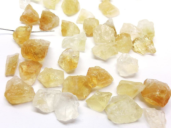 【4個】琥珀糖みたいな檸檬色の穴あき天然石シトリン(小) ラフロック原石 イエロー 黄水晶 11月の誕生石M-S33S 7枚目の画像