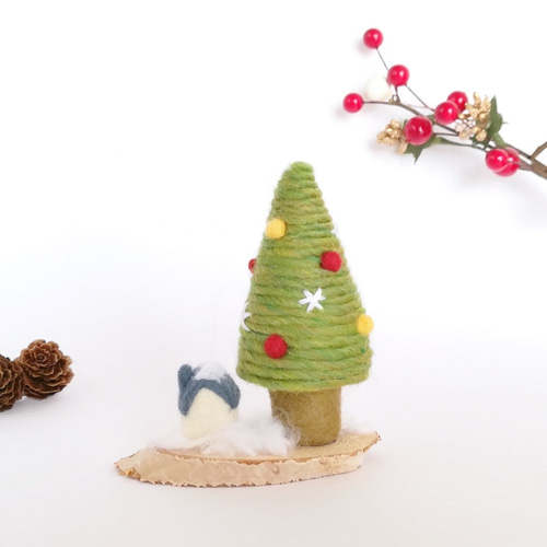受注制作】クリスマスツリー＆青い屋根の小さいお家☆羊毛
