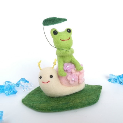 カエル着ぐるみBABY♡カタツムリ.紫陽花 再販】カエルさん＆紫陽花カタツムリさん♪羊毛フェルト 羊毛フェルト