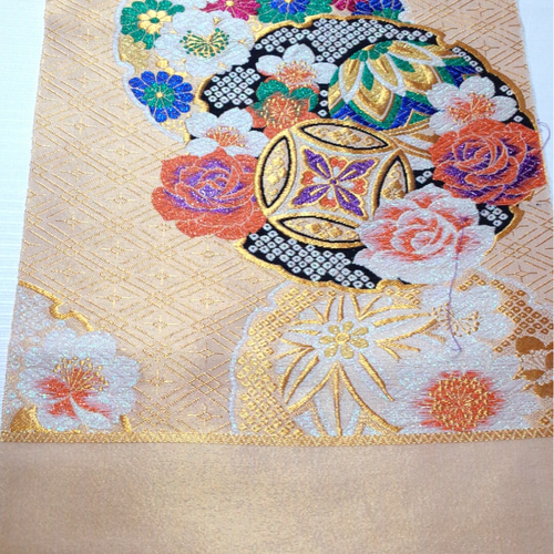 手刺繍　アンティーク　帯　リメイク　アンティーク　ハギレ 全通柄 リサイクル 袋帯 染め帯 リバーシブル 日本刺繍 昭和