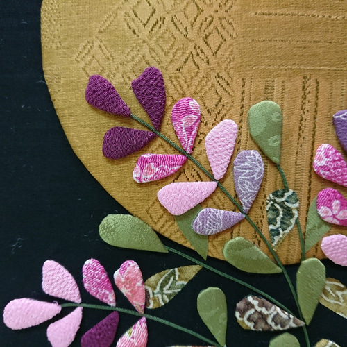 秋の訪れ ちりめん押し絵フレーム 萩の花と満月 タペストリー