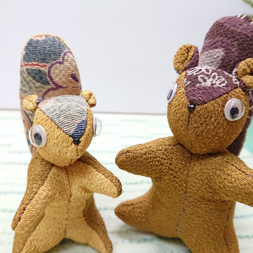 ちりめん細工 リスの親子 ぬいぐるみ 夢さき 通販 4505944｜Creema