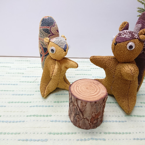 ちりめん細工 リスの親子 ぬいぐるみ 夢さき 通販 4505944｜Creema