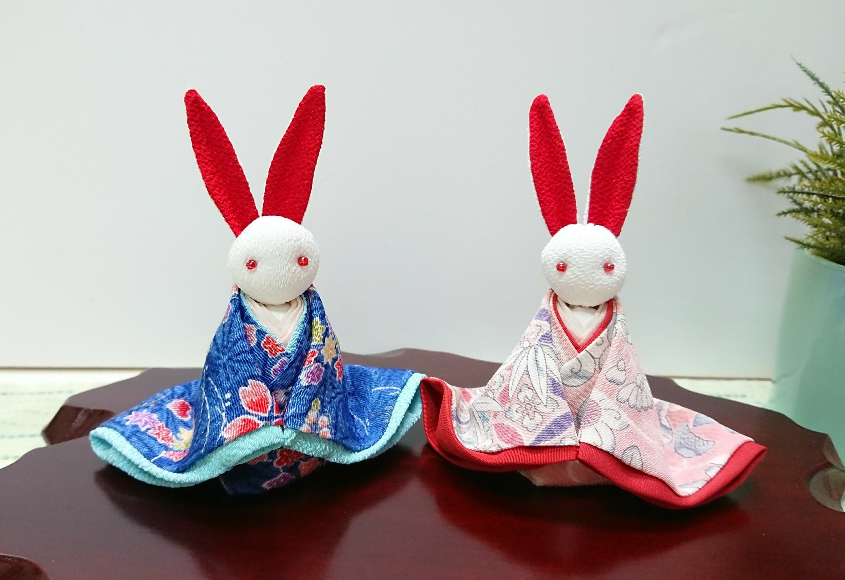 ㉗【うさぎの創作人形】　耳長ウサギ　ちりめん細工　縮緬細工　和雑貨　うさぎの置物