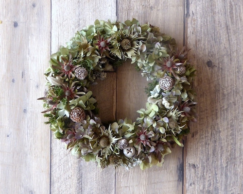 エリンジウムと紫陽花のブルーリース　ユーカリ　リューカデンドロン エリンジウムと紫陽花のブルーリース ユーカリ リューカデンドロン