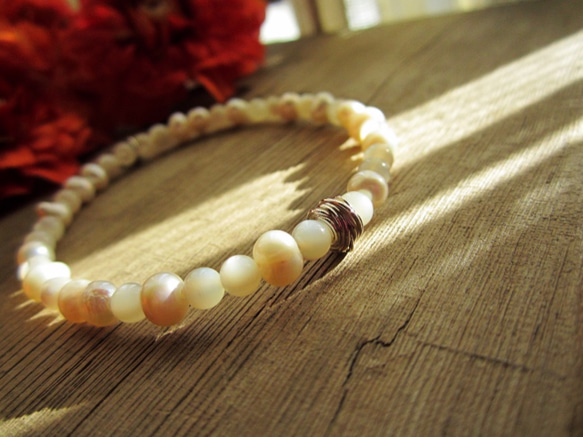 Pearl & M.Pearl Stretch Bracelet. 第3張的照片