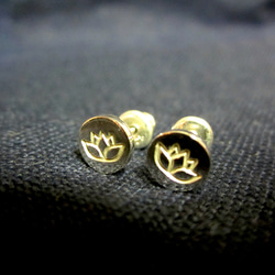 Silver Studs Pierce ~ Lotus ~【m】 第1張的照片