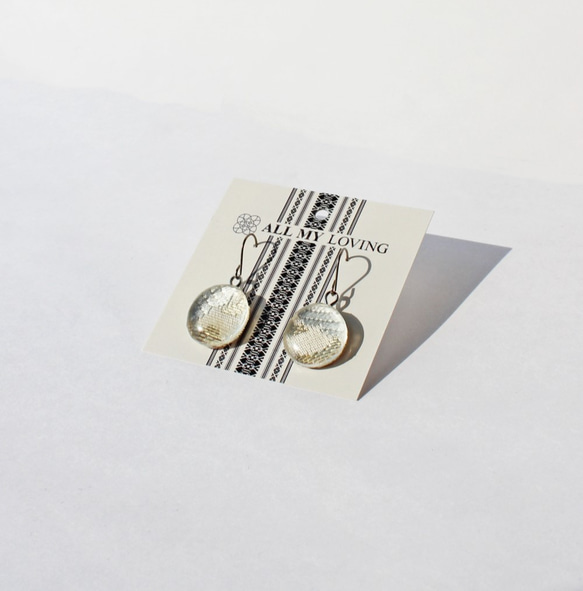 博多織樹脂フックピアス　（RPA-2）銀　水色　白　シルバー　ホワイト　レジン　和装　着物　博多献上 2枚目の画像