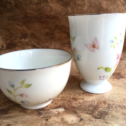 オリエンタル花のフリーカップと湯のみセット 1枚目の画像