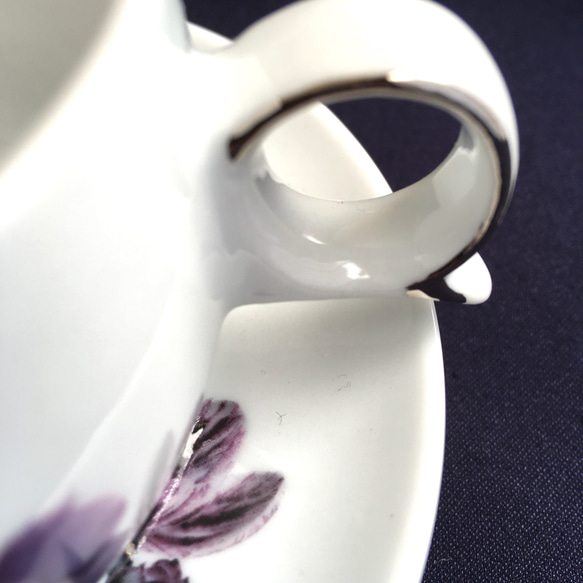 カップ&ソーサー(紫の花) 4枚目の画像