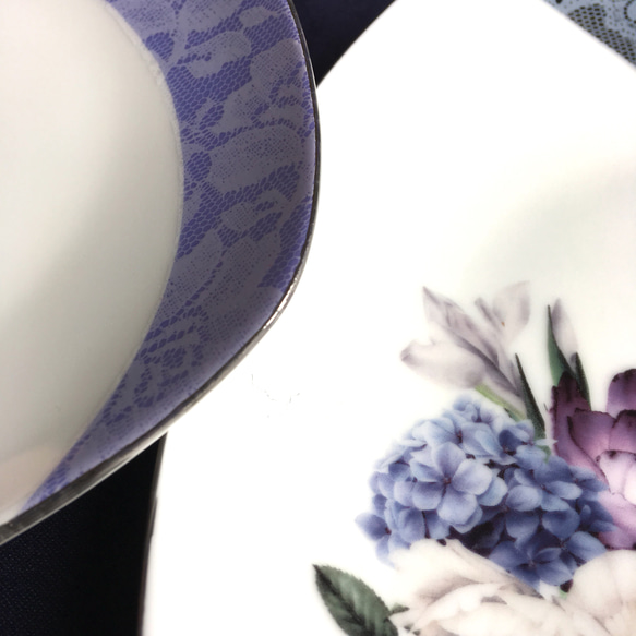 (mamiさまオーダー品)紫の花のスクエアプレート2枚とスプーン、フォークセット 4枚目の画像
