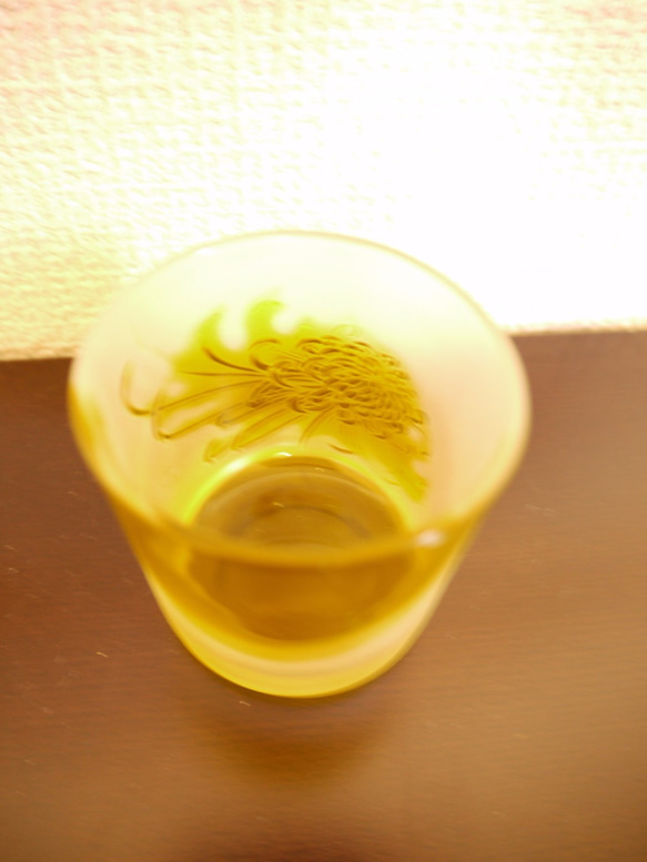 乱菊のミニロックグラス 1枚目の画像