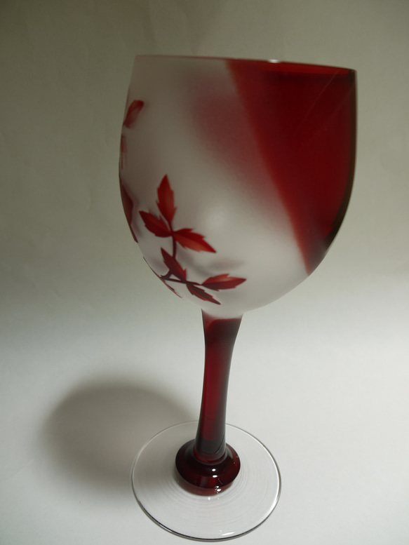 ワイングラス（ｶﾞｰﾃﾞﾝﾛｰｽﾞ） 2枚目の画像