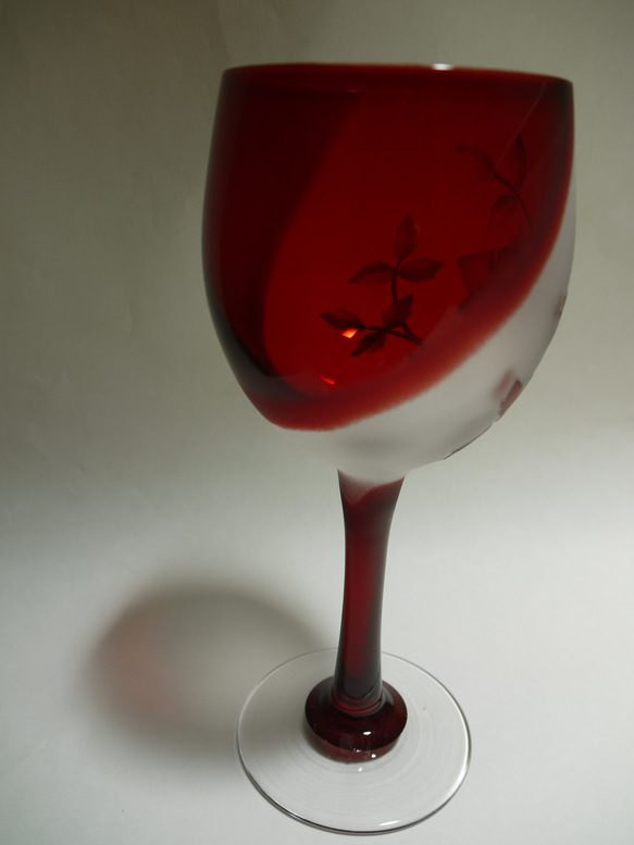 ワイングラス（ｶﾞｰﾃﾞﾝﾛｰｽﾞ） 3枚目の画像