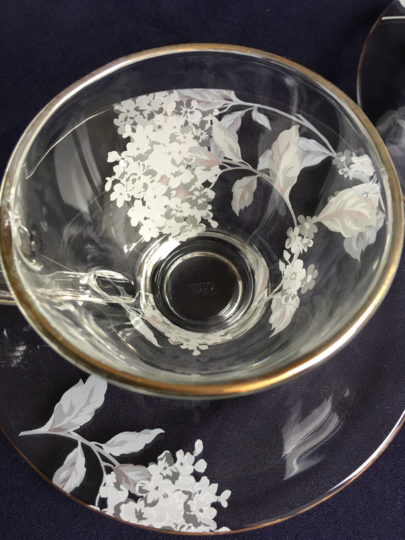 紫陽花のカップ&ソーサーと小皿のおひとりさまセット 2枚目の画像
