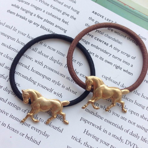 馬ヘアゴム（ブラック） ヘアゴム kozika::style 通販 837881｜Creema