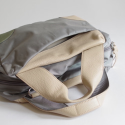 [Ishikoro Pochette / Black] 寬大的插片式手拿包，可2種使用，空間充裕！ 第9張的照片