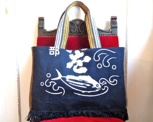 ハンドメイド 巾着トートバッグ リメイク ビンテージ缶バッジ付き☆。.:＊・゜ 楽天市場】トートバッグ カンバディアパッチ 巾着 レディース