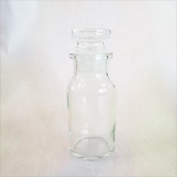 メディシンボトル風ガラス瓶　3本 3枚目の画像