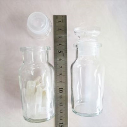 メディシンボトル風ガラス瓶　3本 5枚目の画像